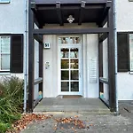 Linden Apartment- 4 Personen- Waschmaschine- Parkplatz شقة