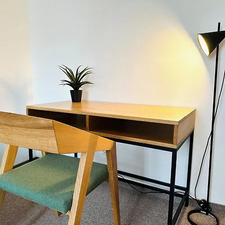 شقة Linden Apartment- 4 Personen- Waschmaschine- Parkplatz *