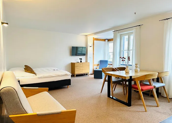 Linden Apartment- 4 Personen- Waschmaschine- Parkplatz Apartment